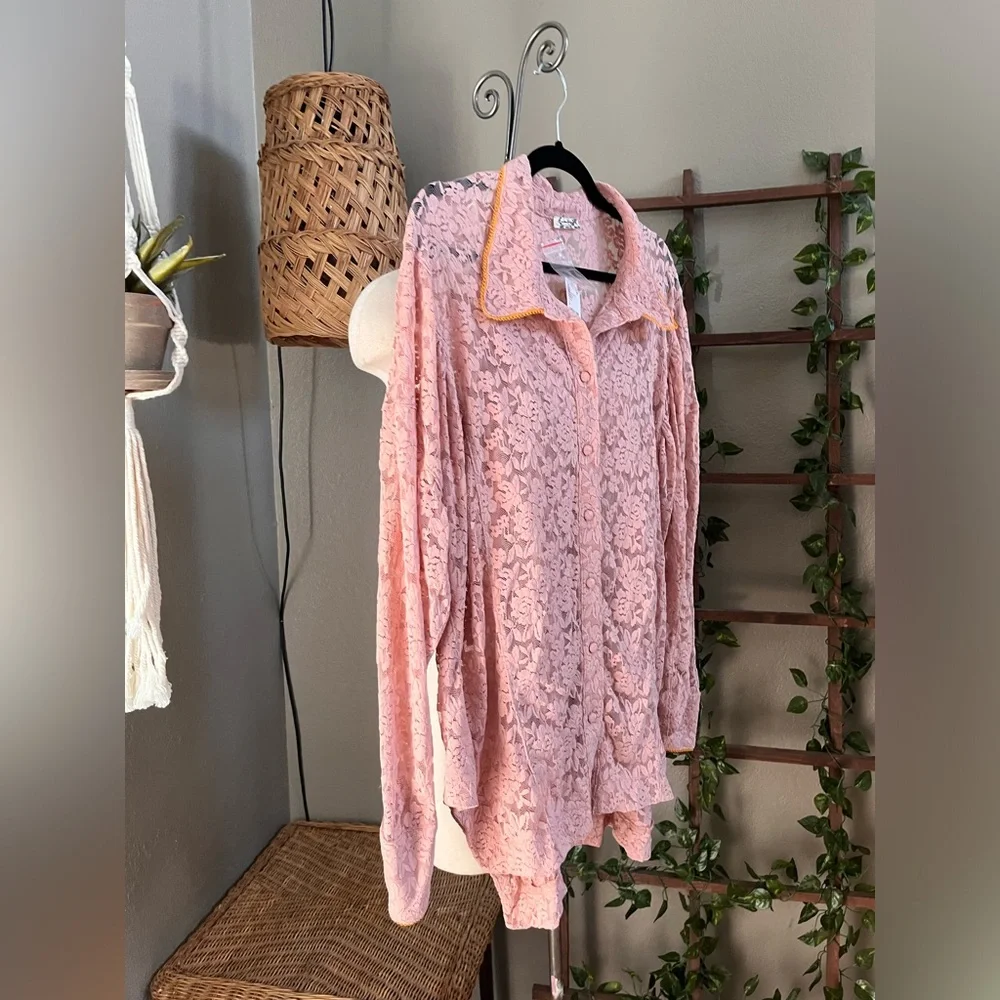 ▪️Free People Intimately Free All Day Floral Lace House Shirt Pink  M - Picture 10 of 16